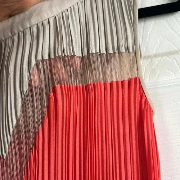 BCBG Lucea Dress size 0 - Picture 4 of 9